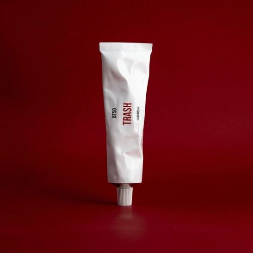 born_to_stand_out_trash_hand_cream_arebours_parfums_